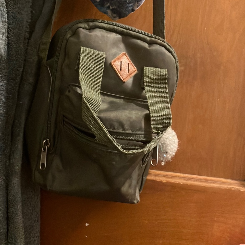 Cute no name no frills mini bag